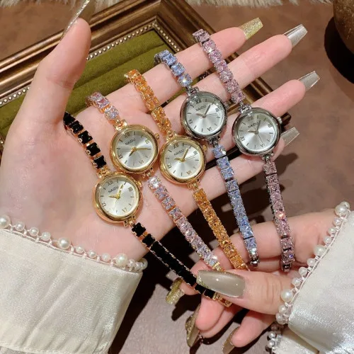 NAIDU Watch - Item 7 Model 1 - Round Crystal Bracelet