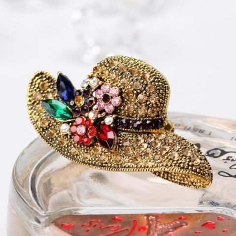 Cap Brooch-BHD023