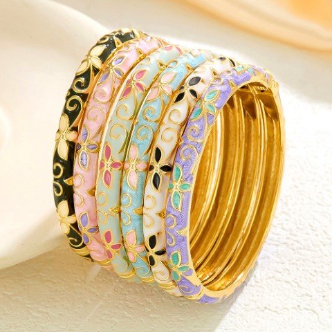 Mina Bangle Bracelet