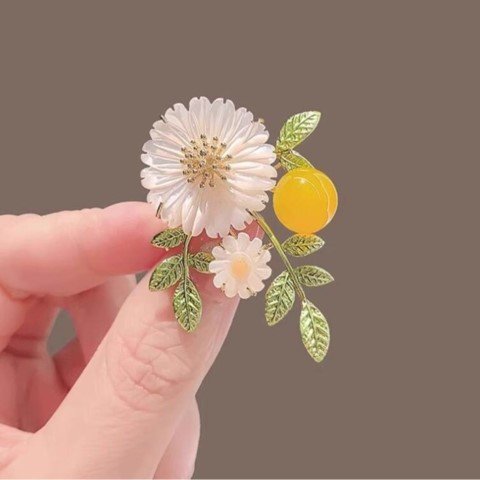 Plum Leaf Plum Brooch-BHD0