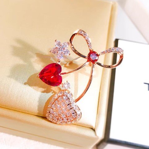 Fashion Brooch Heart #57